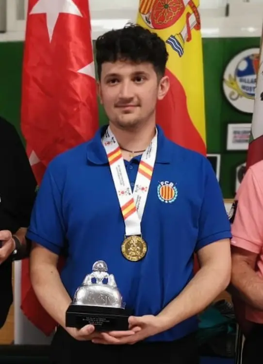 Joel sánchez gallego campio d’espanya de 5 quilles
