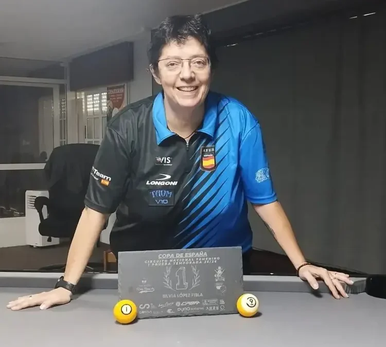 Silvia lópez fibla campiona de la 1a copa  d’espanya de bola 9